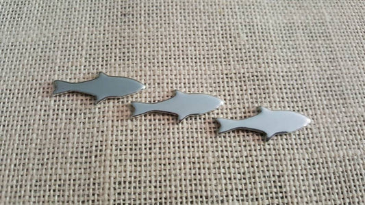 10 Pack of 1 1/2' Fish Shaped 14 Gauge Aluminum Stamping Blanks